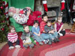 Kids and Santa.JPG (109016 bytes)